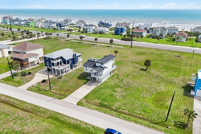 18423 Shaman Drive, Galveston, TX 77554