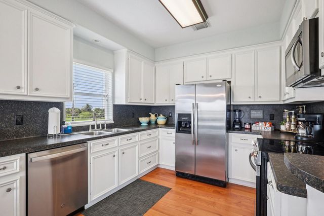 18423 Shaman Drive, Galveston, TX 77554