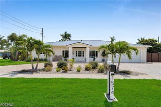 1574 Ricardo AVE, Fort Myers, FL 33901