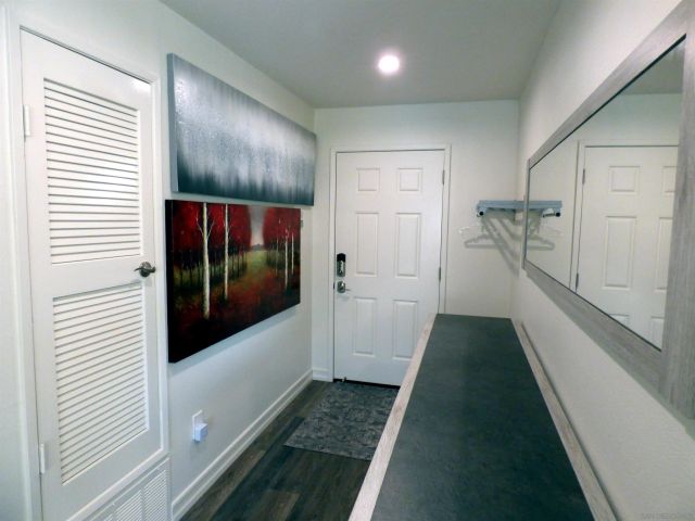 1115 Pearl Street 6, La Jolla, CA 92037
