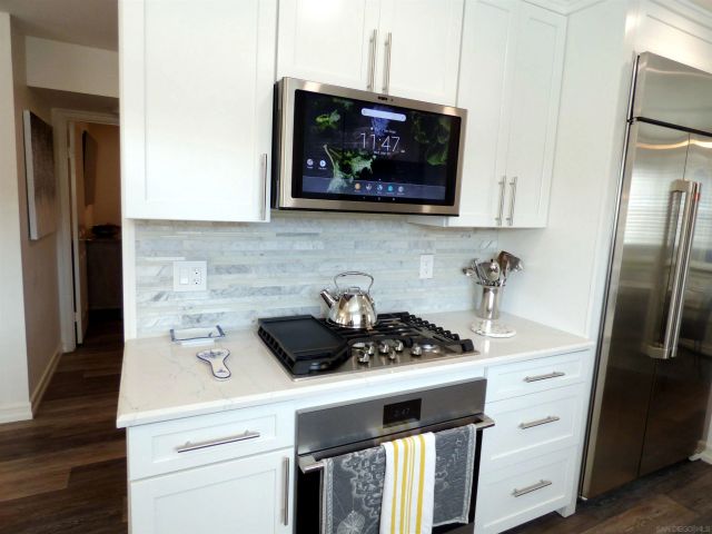 1115 Pearl Street 6, La Jolla, CA 92037