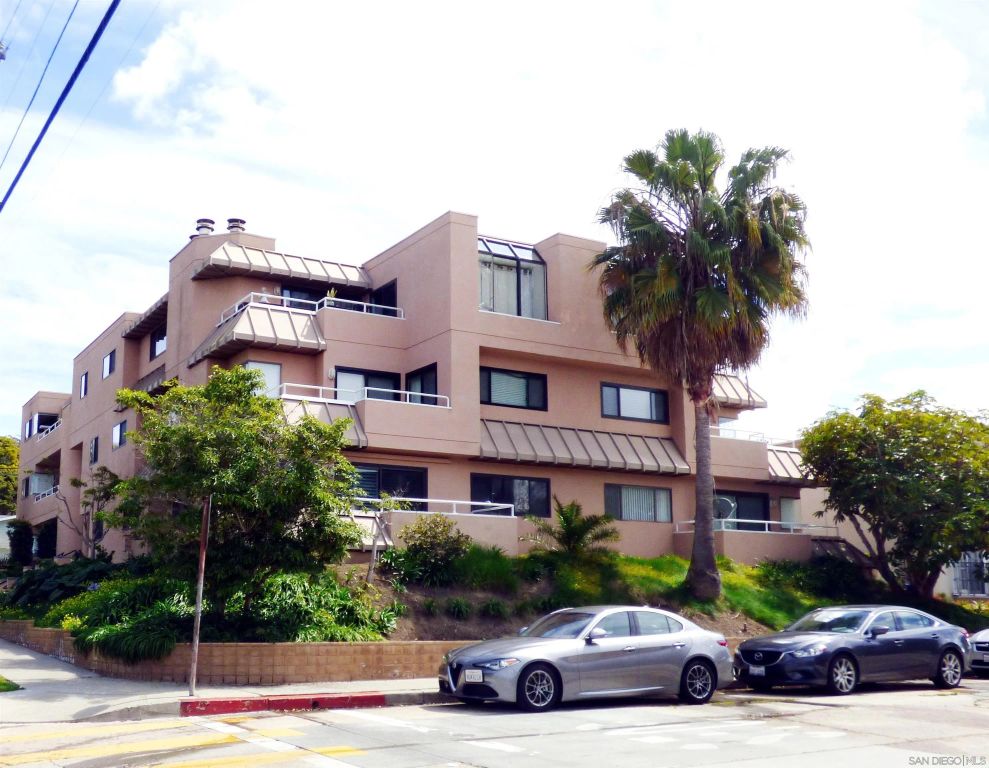 1115 Pearl Street 6, La Jolla, CA 92037