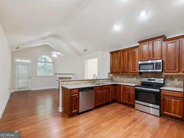2623 Grapevine Circle 602, Cumming, GA 30041