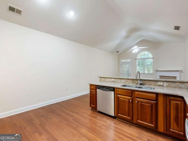 2623 Grapevine Circle 602, Cumming, GA 30041