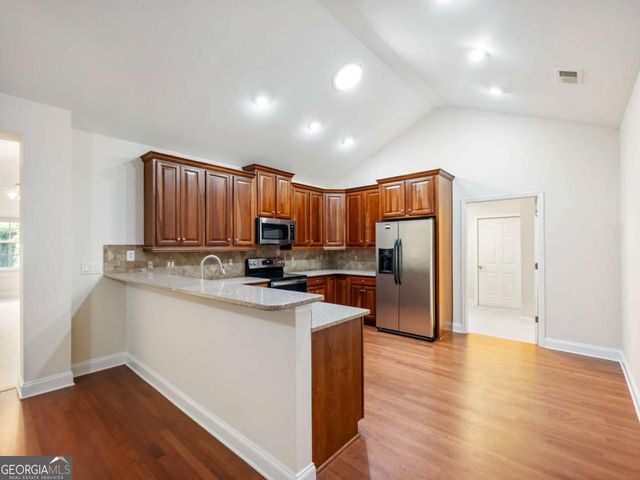 2623 Grapevine Circle 602, Cumming, GA 30041