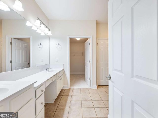 2623 Grapevine Circle 602, Cumming, GA 30041