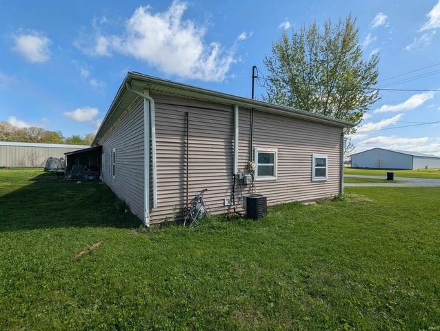 18189 State Road 331, Tippecanoe, IN 46570