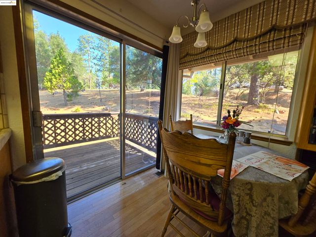 20704 Point View, Groveland, CA 95321