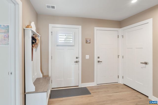 27 PINE KNOT DR, Palmyra, VA 22963