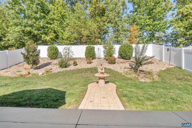 27 PINE KNOT DR, Palmyra, VA 22963