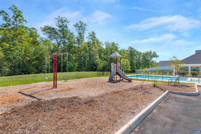 27 PINE KNOT DR, Palmyra, VA 22963