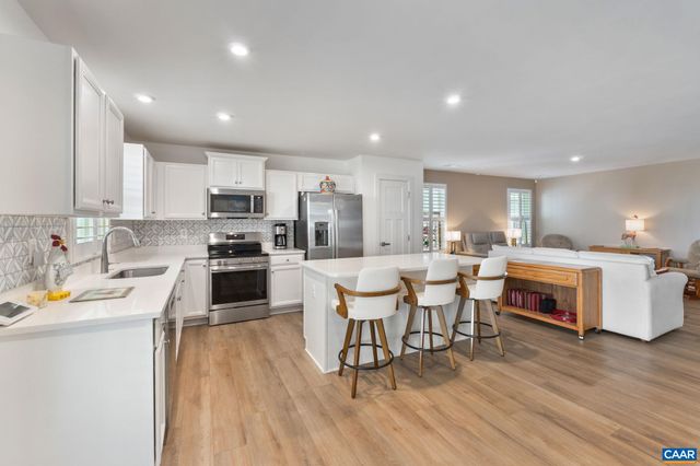 27 PINE KNOT DR, Palmyra, VA 22963