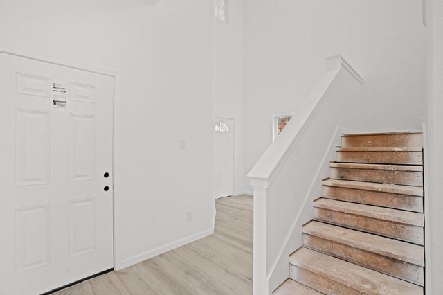 13902 Leabrandon Lane, Houston, TX 77045