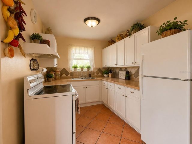 2209 AARON STREET, Port Charlotte, FL 33952