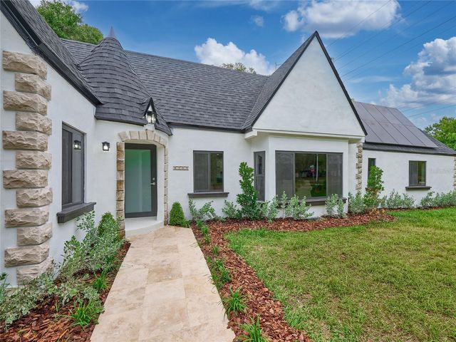 5209 2ND AVENUE N, St Petersburg, FL 33710