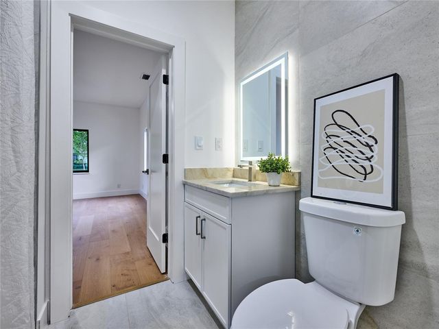 5209 2ND AVENUE N, St Petersburg, FL 33710