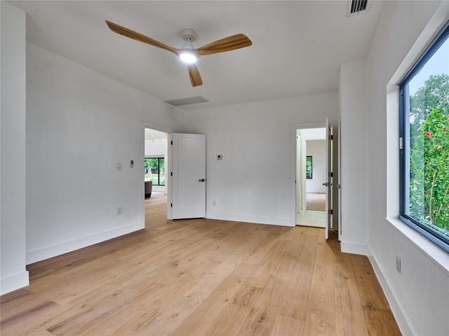 5209 2ND AVENUE N, St Petersburg, FL 33710
