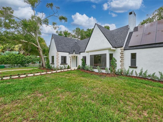 5209 2ND AVENUE N, St Petersburg, FL 33710