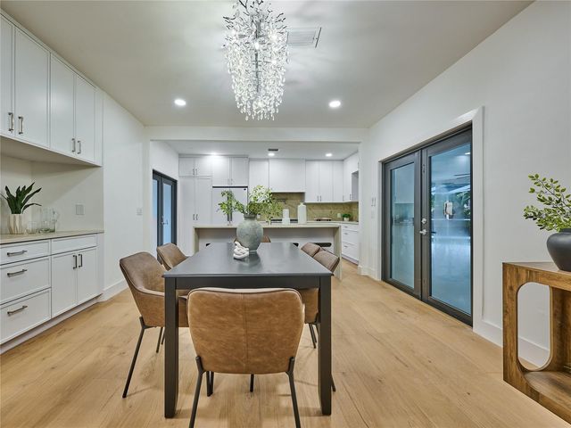 5209 2ND AVENUE N, St Petersburg, FL 33710