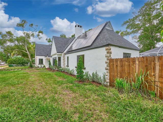 5209 2ND AVENUE N, St Petersburg, FL 33710