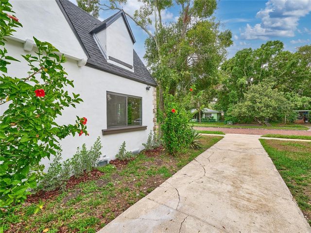 5209 2ND AVENUE N, St Petersburg, FL 33710