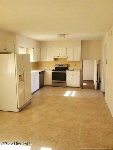 711 Goodyear Drive, Spring Lake, NC 28390