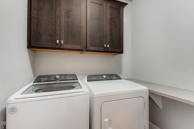 2801 NE Great Horned Place, Bend, OR 97701