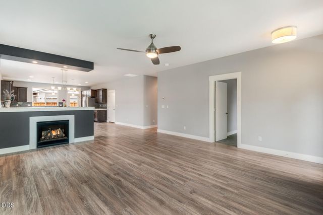 2801 NE Great Horned Place, Bend, OR 97701
