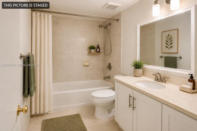 240 W Park Dr 205-4, Miami, FL 33172