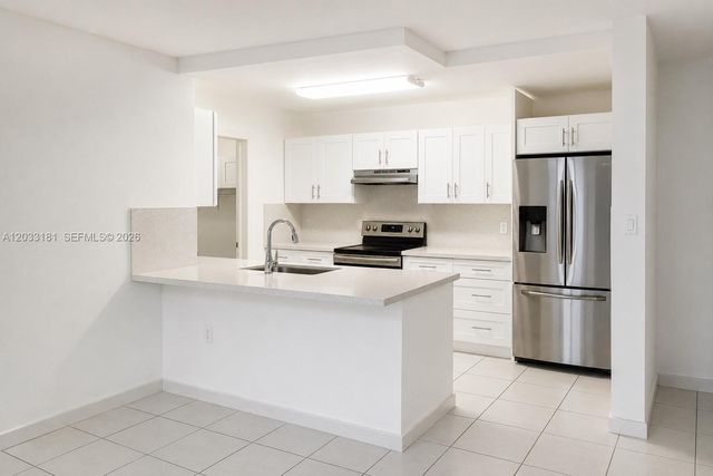 240 W Park Dr 205-4, Miami, FL 33172