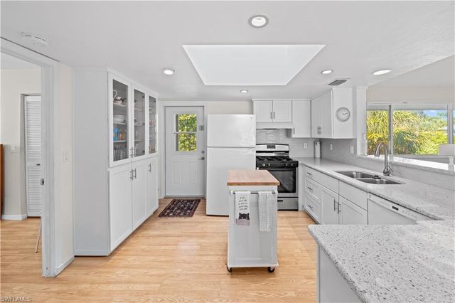 740 Elinor WAY, Sanibel, FL 33957