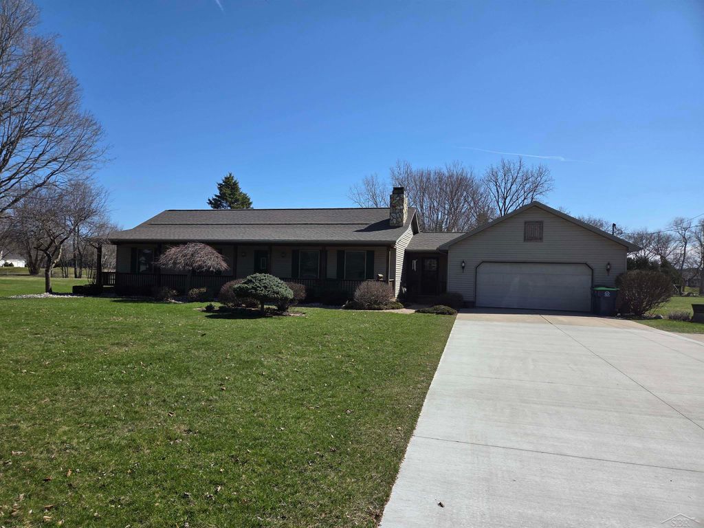 4686 N Thomas Road, Thomas Twp, MI 48623