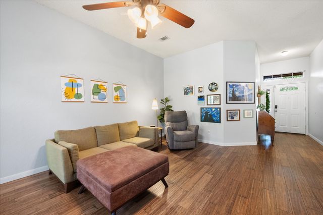 2818 Glen Ridge Drive, Arlington, TX 76016