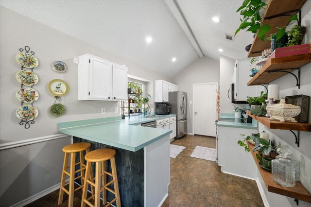2818 Glen Ridge Drive, Arlington, TX 76016