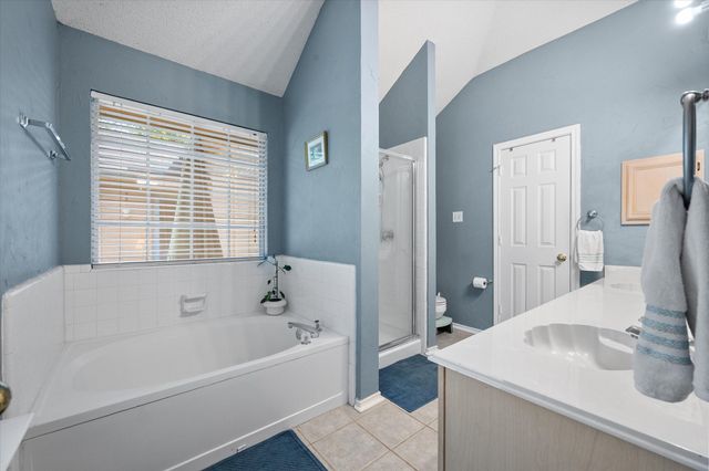 2818 Glen Ridge Drive, Arlington, TX 76016