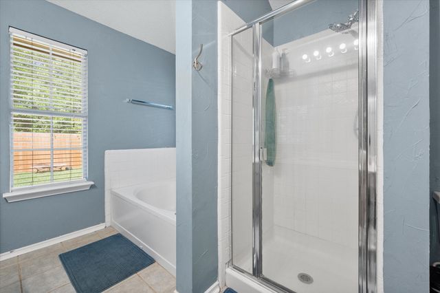 2818 Glen Ridge Drive, Arlington, TX 76016