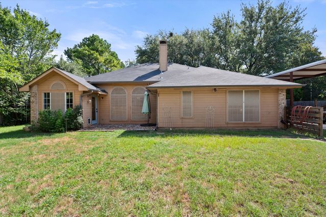 2818 Glen Ridge Drive, Arlington, TX 76016