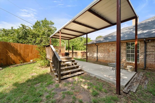 2818 Glen Ridge Drive, Arlington, TX 76016