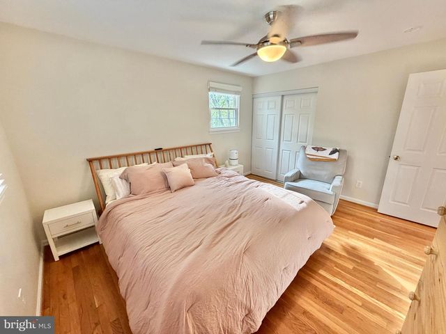 8467 THAMES ST, Springfield, VA 22151