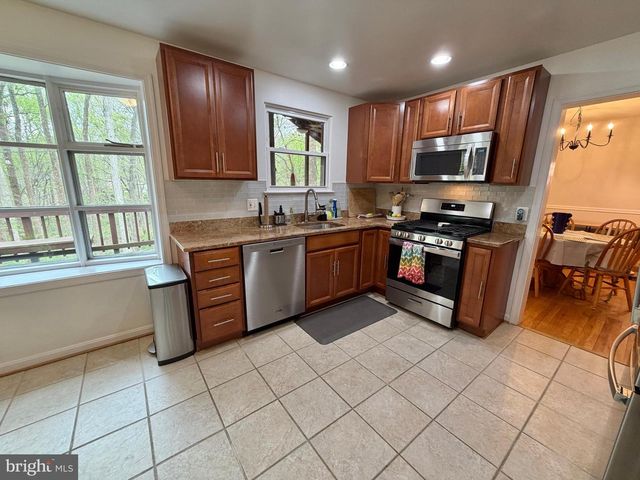 8467 THAMES ST, Springfield, VA 22151