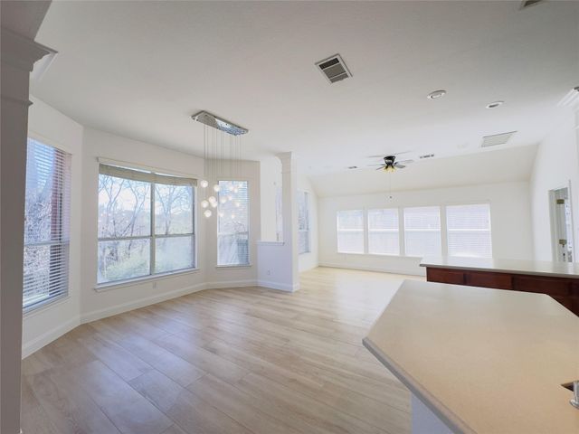 621 S Lynnwood TRL, Cedar Park, TX 78613