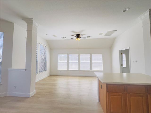 621 S Lynnwood TRL, Cedar Park, TX 78613