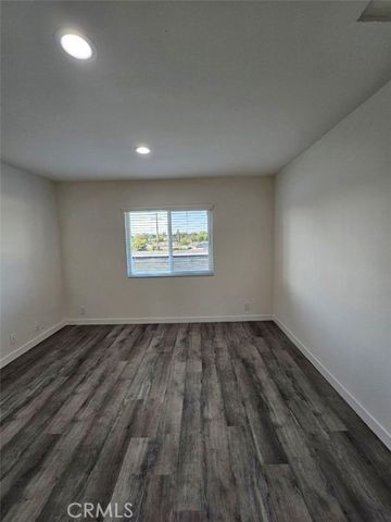 1120 Nicklett Avenue J, Fullerton, CA 92833