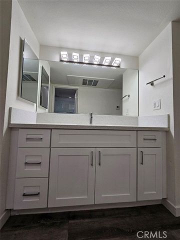 1120 Nicklett Avenue J, Fullerton, CA 92833