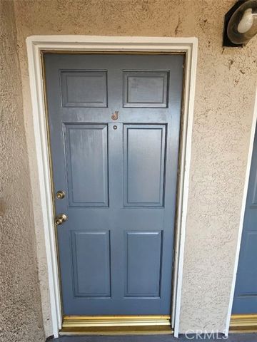 1120 Nicklett Avenue J, Fullerton, CA 92833