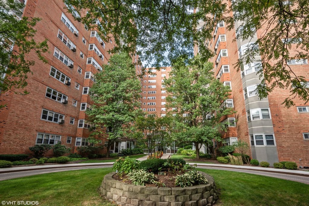 4970 N Marine Drive 429, Chicago, IL 60640