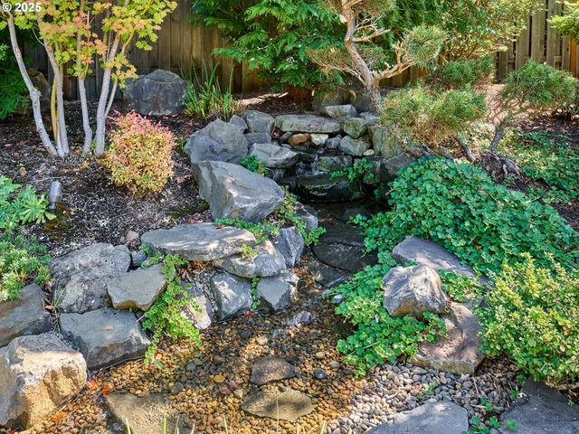 500 YAPA Dr, Silverton, OR 97381