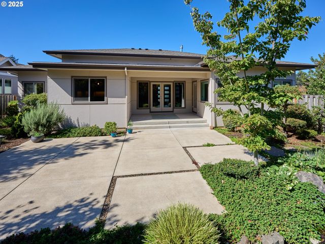 500 YAPA Dr, Silverton, OR 97381