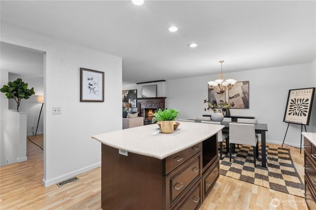 16232 122nd Avenue NE, Bothell, WA 98011