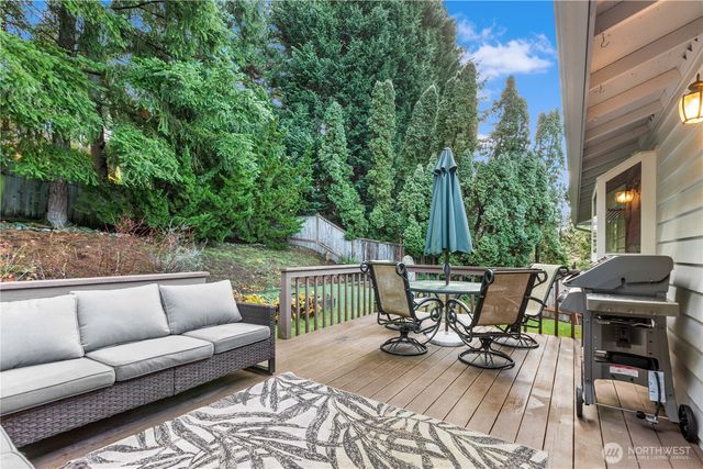 16232 122nd Avenue NE, Bothell, WA 98011